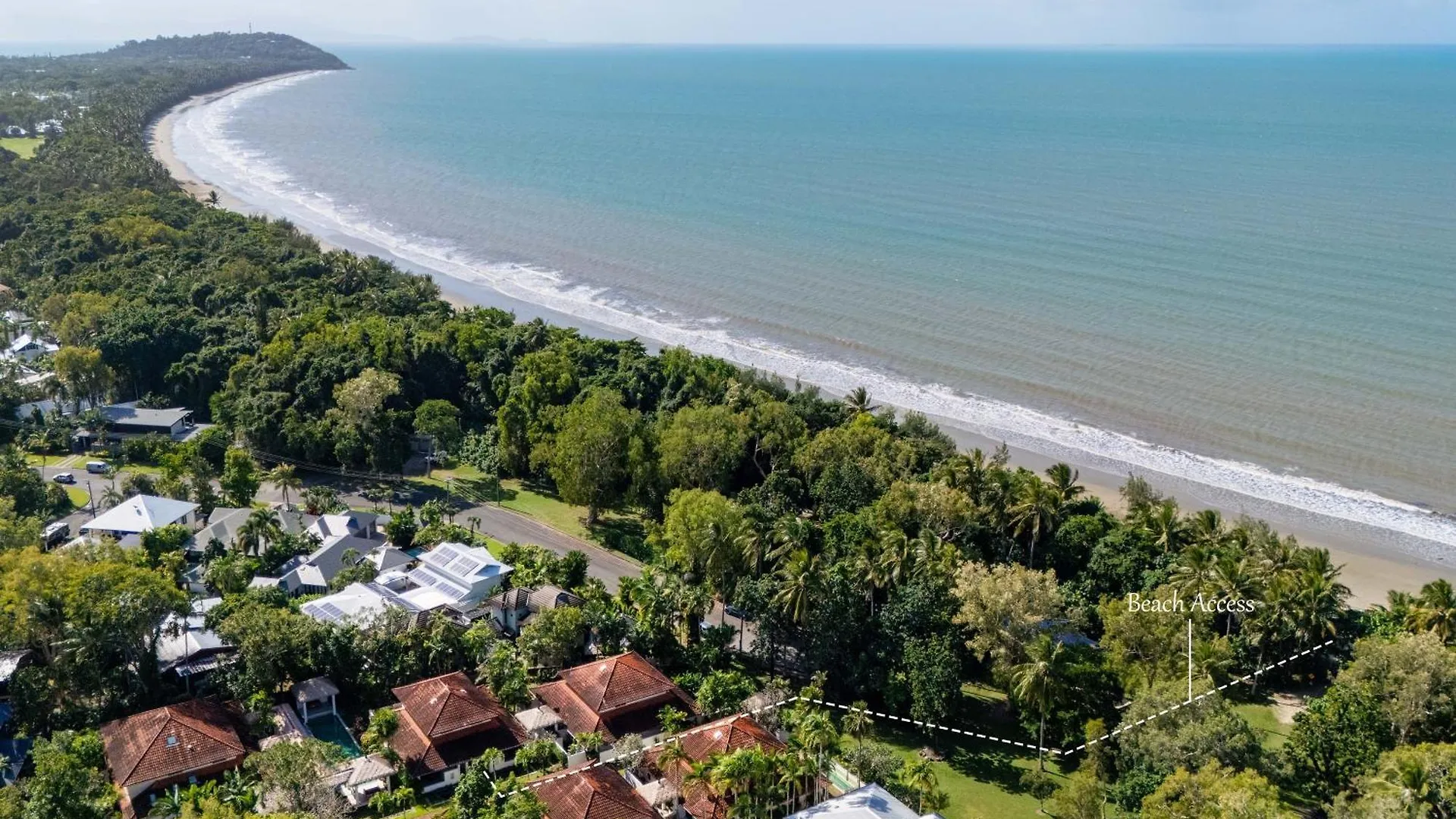 Surya Beachfront Villa Port Douglas